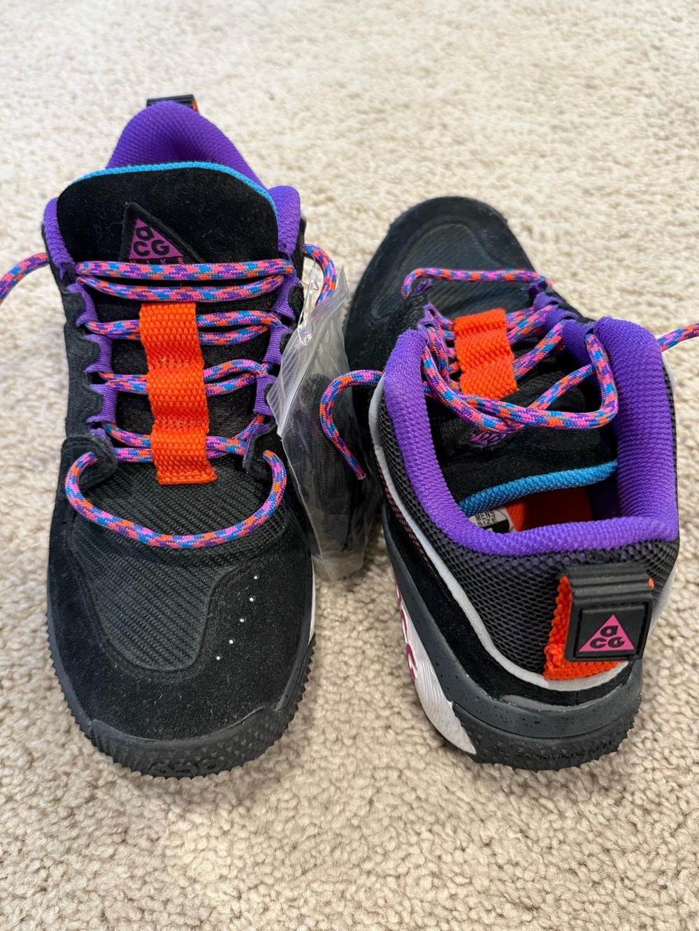 Nike ACG Dog Mountain Black Hyper Grape Sneakers Men’s 7 AQ0916-001